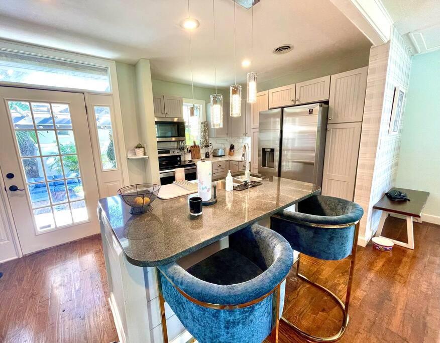 Cozy Sanctuary Minutes From The Bay And Beaches Tampa Eksteriør billede
