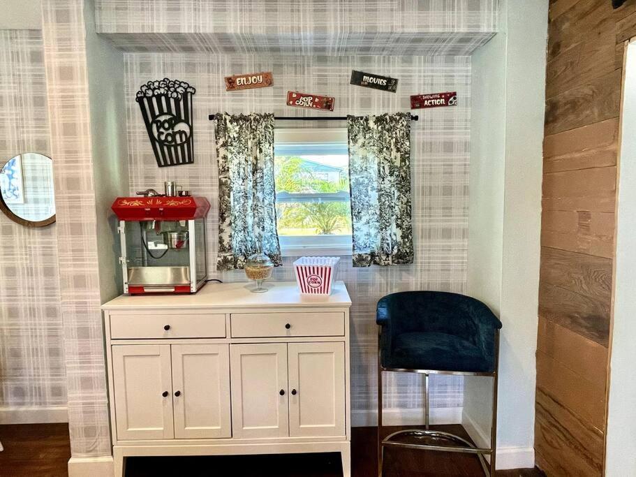 Cozy Sanctuary Minutes From The Bay And Beaches Tampa Eksteriør billede